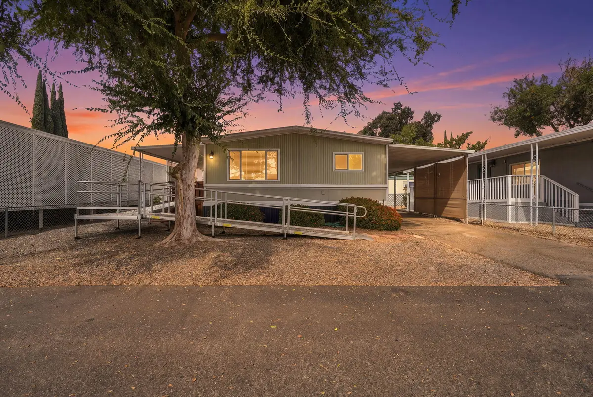415 N Akers Street, Visalia, CA 93291 - #1