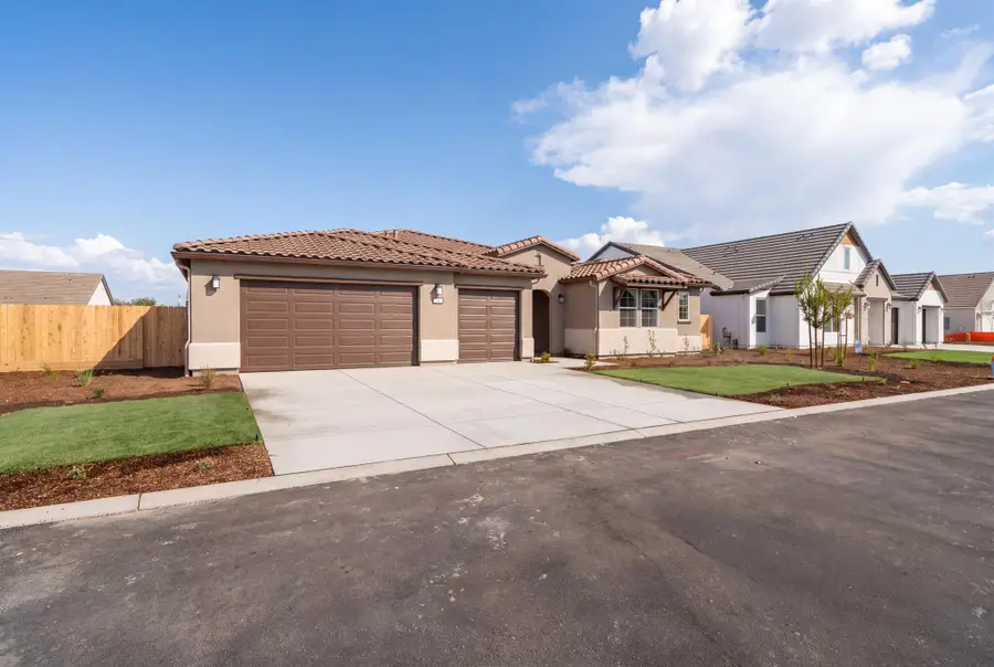 6619 W Wood Drive, Visalia, CA 93277 - #2