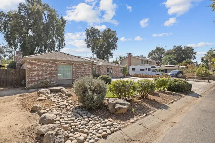 14893 Lipson Avenue, Visalia, CA 93292 - #3