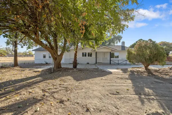 20288 Road 196, Lindsay, CA 93247