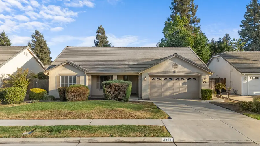 4324 W Concord Avenue, Visalia, CA 93277 - #2