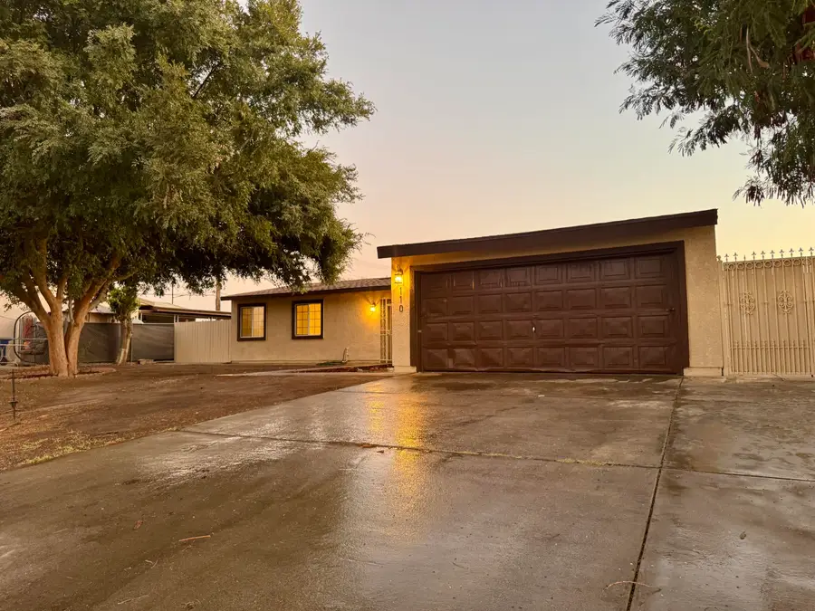 110 W 13th Avenue, Delano, CA 93215 - #3