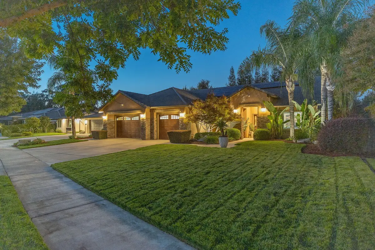 4042 W Lark, Visalia, CA 93291 - #1