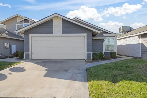 1403 E Sunnyview Avenue, Visalia, CA 93292