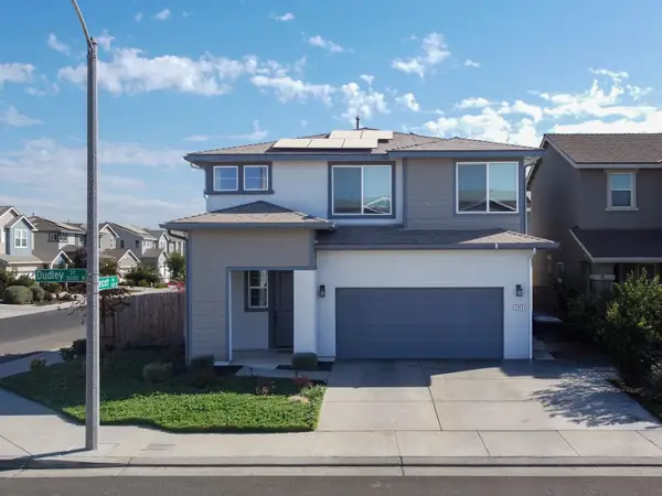 3040 N Dudley Street, Visalia, CA 93291