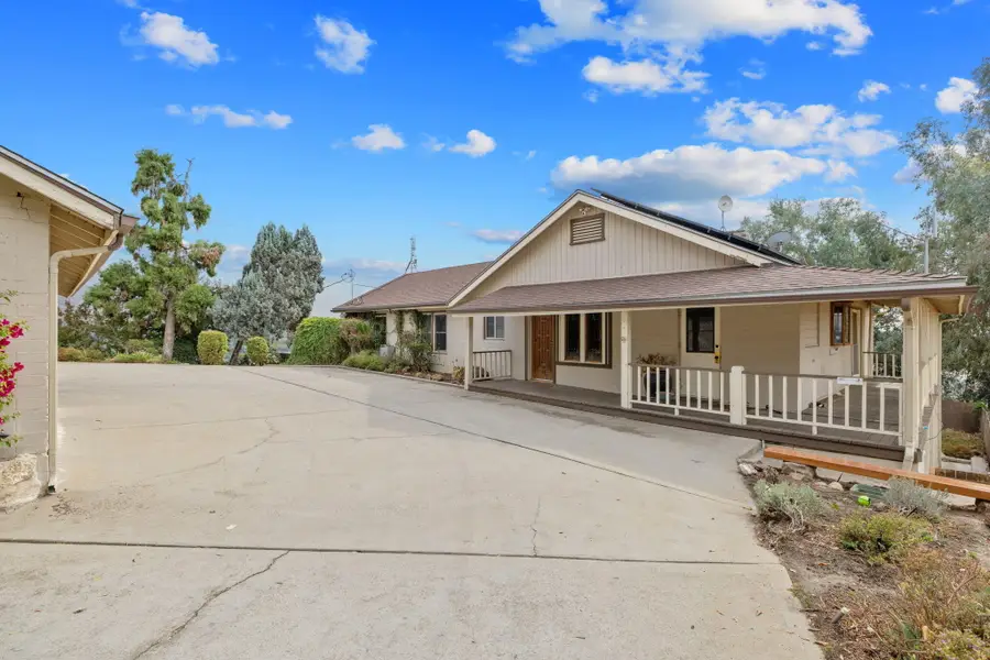 1123 Hillcrest Drive, Lindsay, CA 93247 - #3