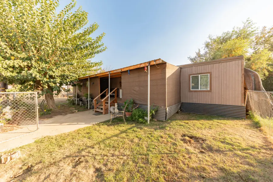 27298 Avenue 146 #B, Porterville, CA 93257 - #3