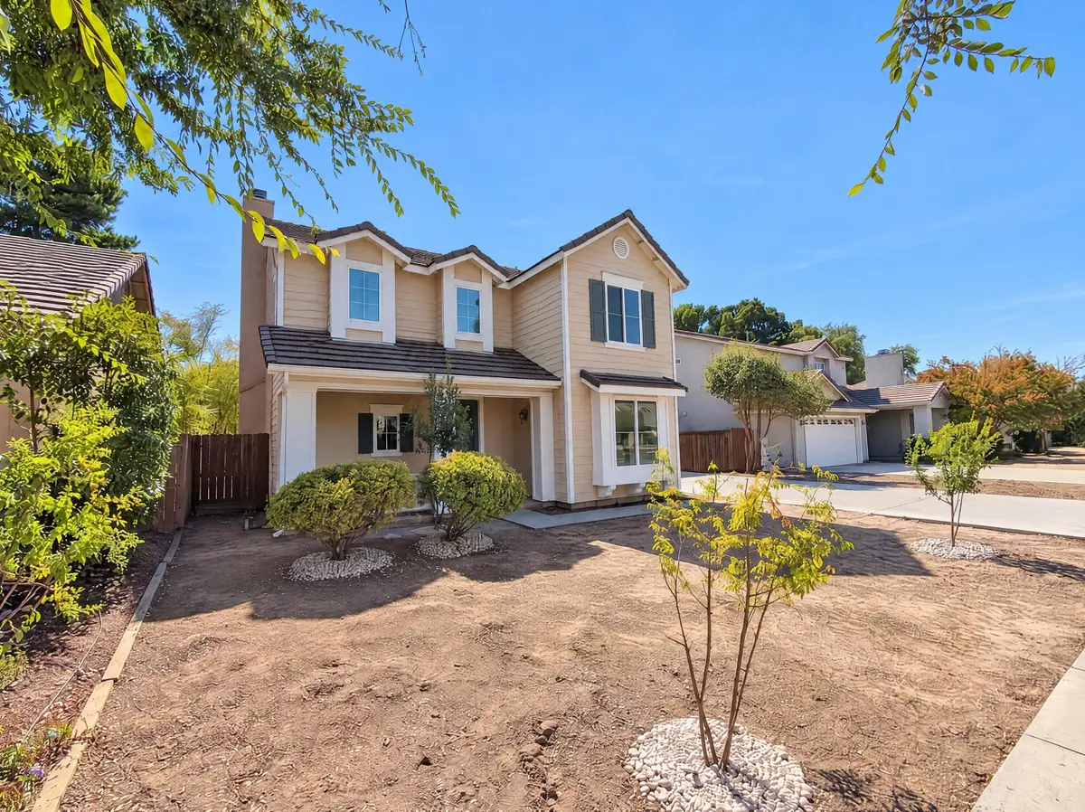 923 W Kimball Avenue, Visalia, CA 93277 - #1