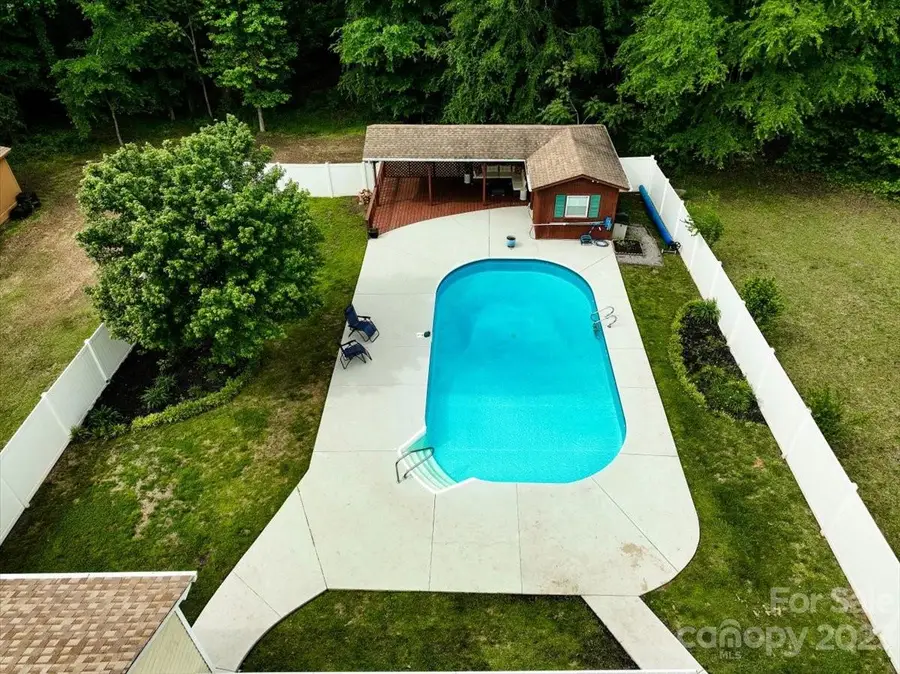 3021 University Drive, Lancaster, SC 29720 - #2