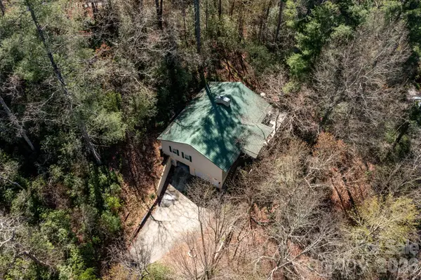 6 Majestic Trace, Hendersonville, NC 28739