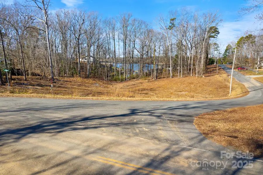 111 Waterway Drive, Lexington, NC 27292 - Image #2