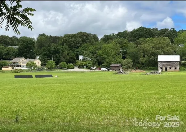 143 Reems Creek Road, Weaverville, NC 28787