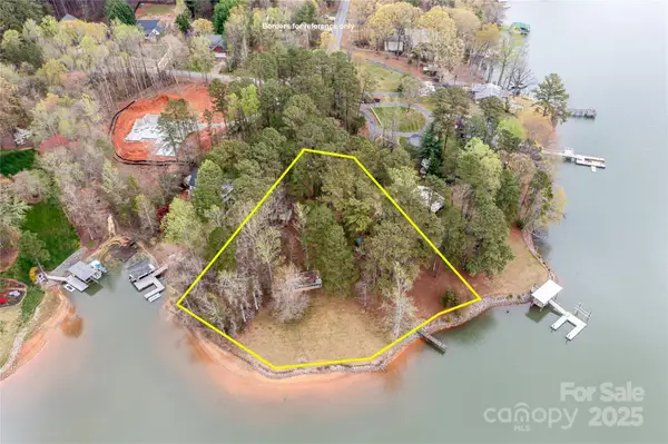 7310 Elmwood Lane, Denver, NC 28037