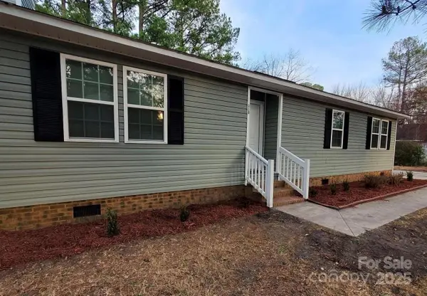 118 Malloy Street, Red Springs, NC 28377