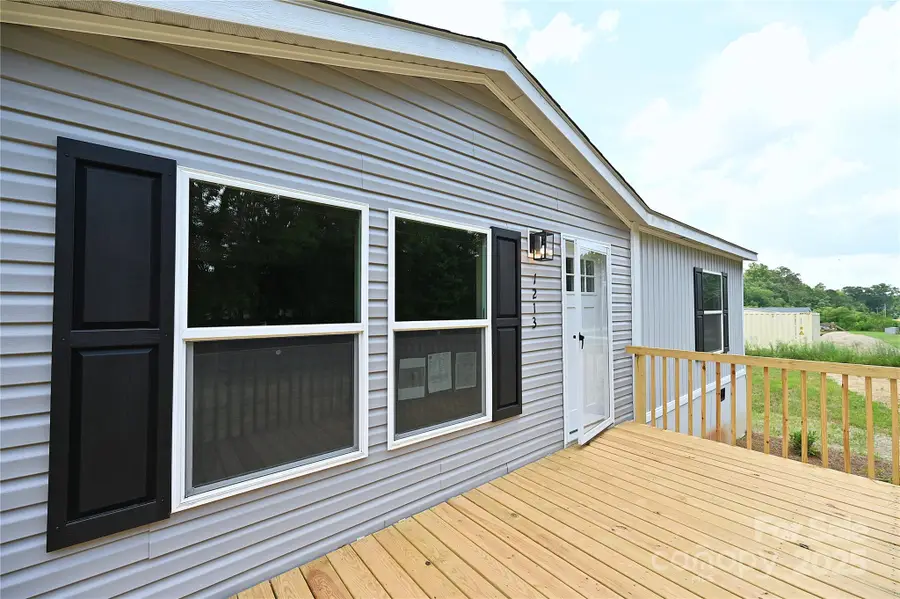 1187 Renno Road, Clinton, SC 29325 - Image #2