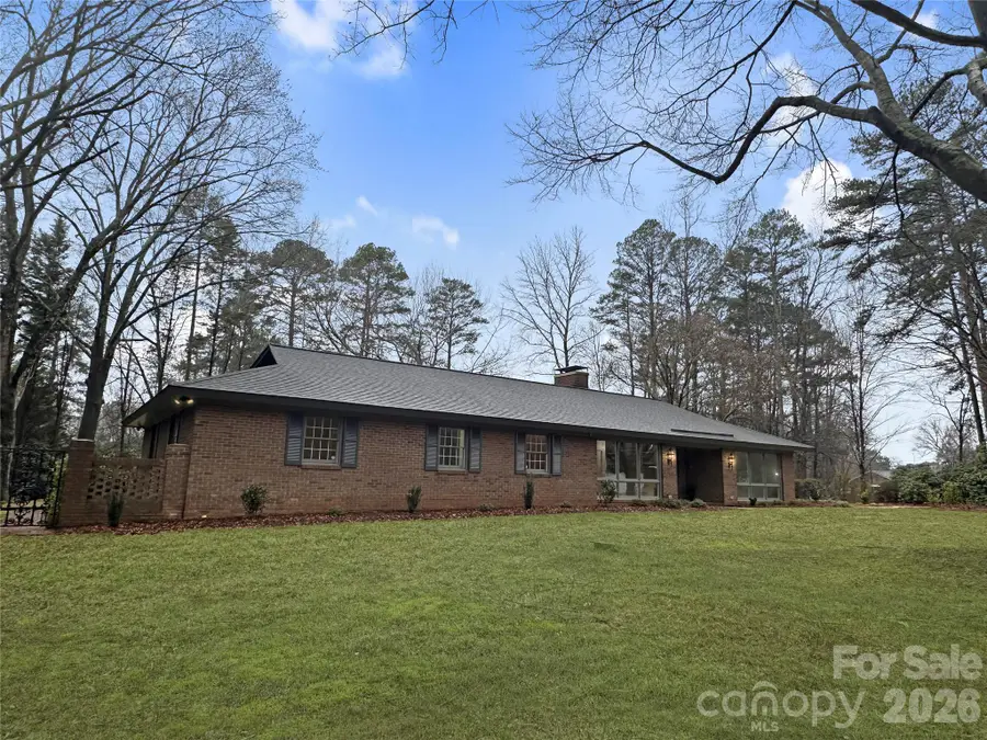 104 34th Avenue Ne #PT 4-5/, Hickory, NC 28601 - #2