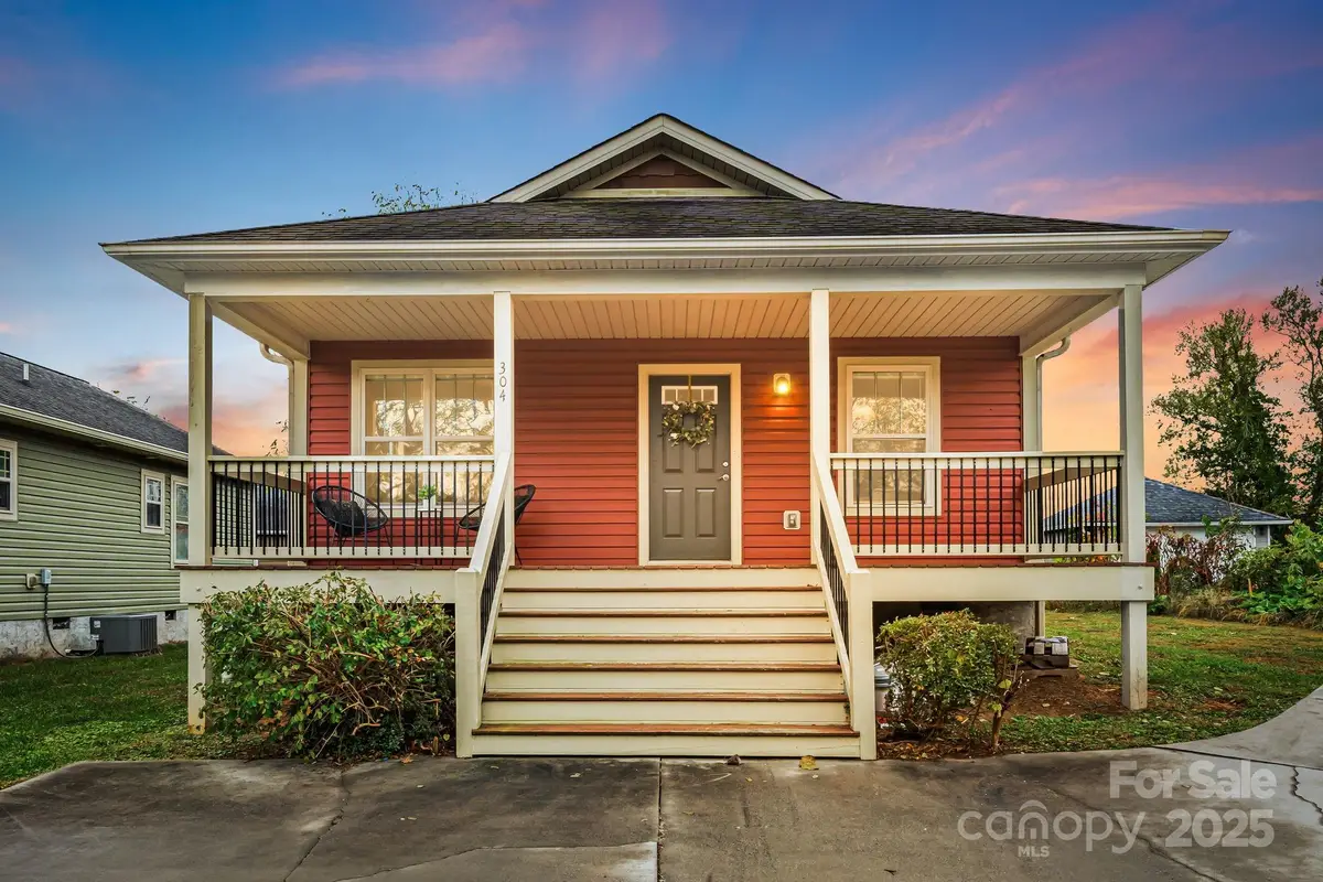 304 Hazel Mill Road, Asheville, NC 28806 - Image #1