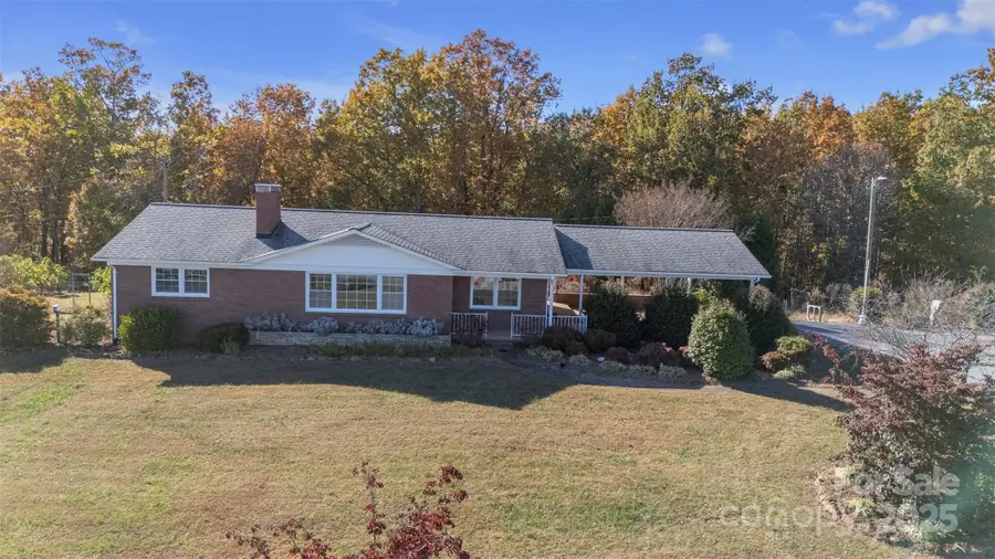 1103 Sam Hefner Road, Taylorsville, NC 28681 - Image #2