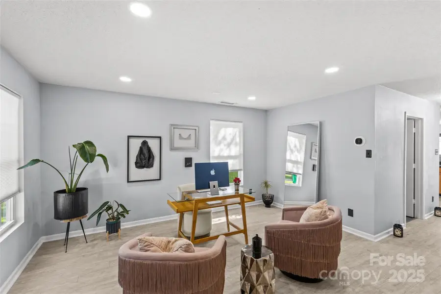 1911 Almond Hills Drive, Charlotte, NC 28262 - Image #2