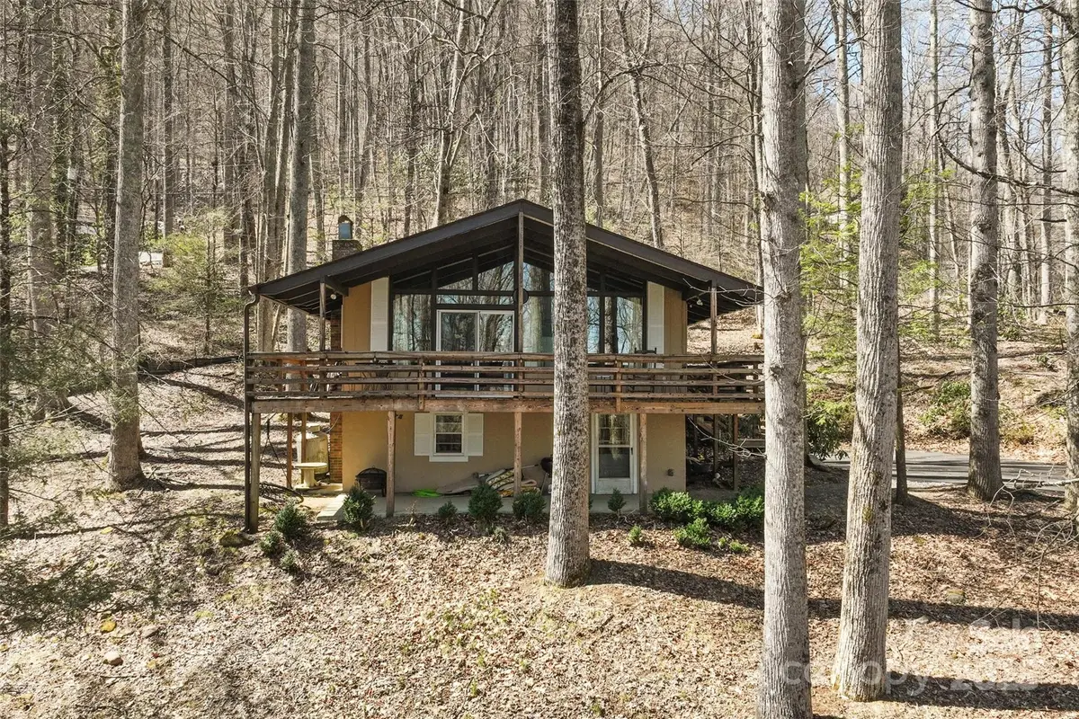 679 Locust Drive, Maggie Valley, NC 28751 - Image #1