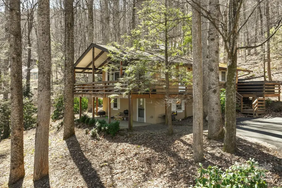 679 Locust Drive, Maggie Valley, NC 28751 - Image #3