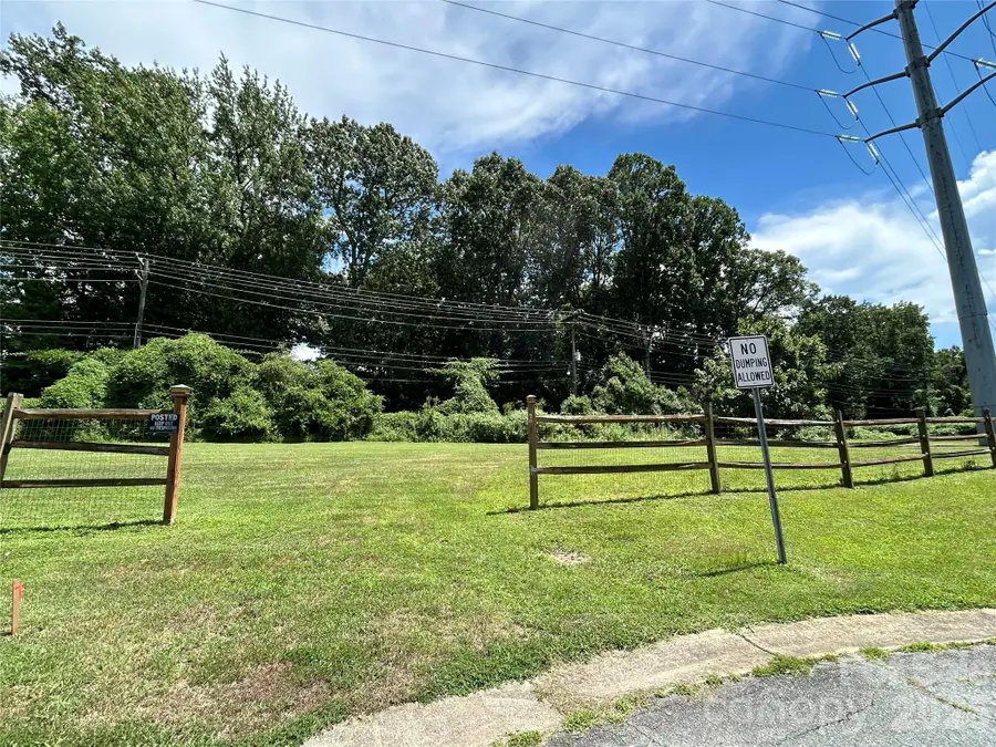 4914 Charleston Drive, Charlotte, NC 28212 - #3