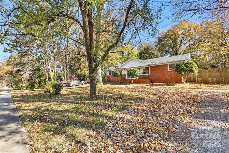 3132 Sudbury Road, Charlotte, NC 28205 - Image #3
