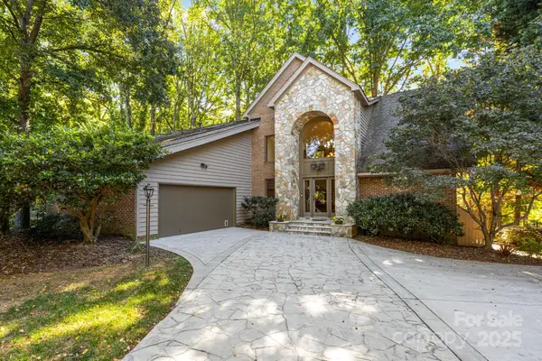 19322 Yachtman Drive, Cornelius, NC 28031