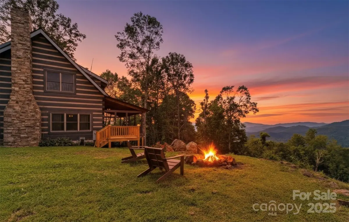 49 Cub Pass, Bakersville, NC 28705 - Image #1