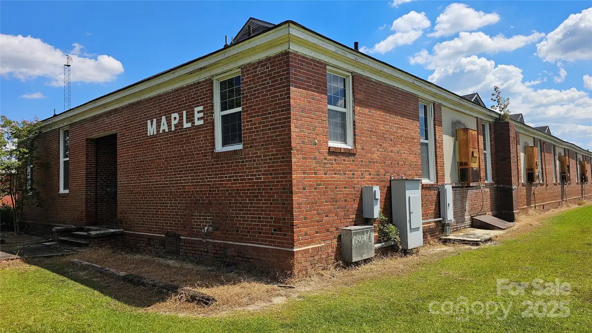 901 9th Avenue S, Dillon, SC 29536 - Image #1