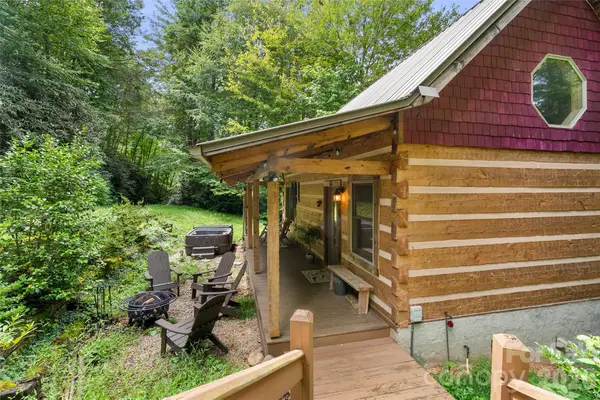 110 Gunter Town Road, Marshall, NC 28753