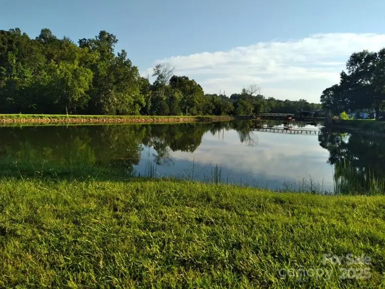 426B E N Street, Newton, NC 28658 - Image #3