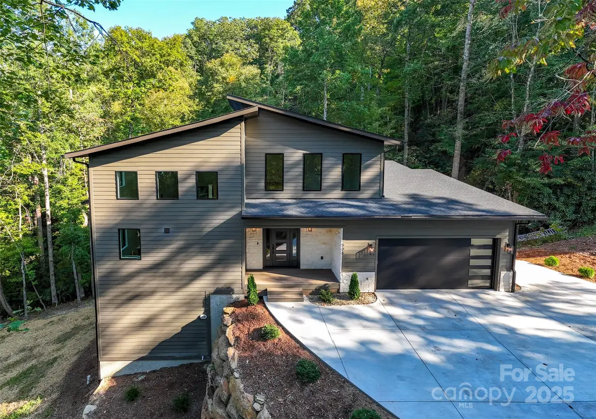 508 Hearthstone Way, Horse Shoe, NC 28742 - Image #1