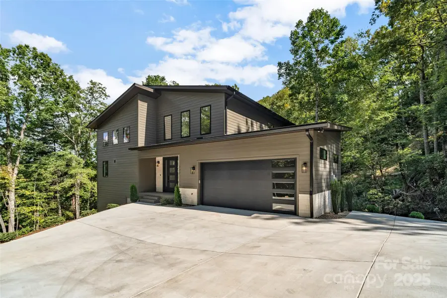 508 Hearthstone Way, Horse Shoe, NC 28742 - Image #2