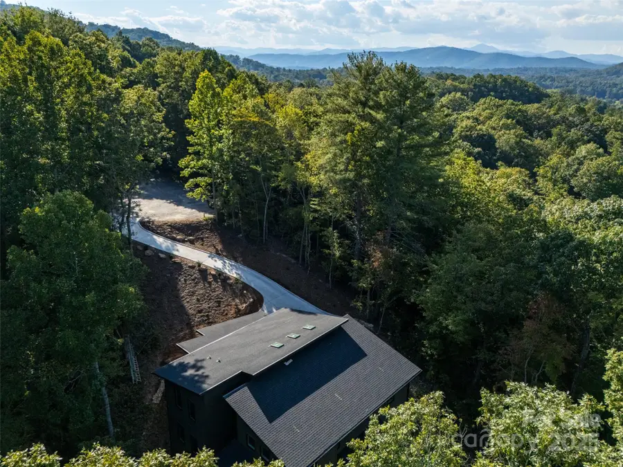 508 Hearthstone Way, Horse Shoe, NC 28742 - Image #3