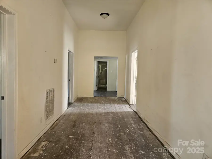 491 W Peacock Avenue, Denton, NC 27239 - Image #2