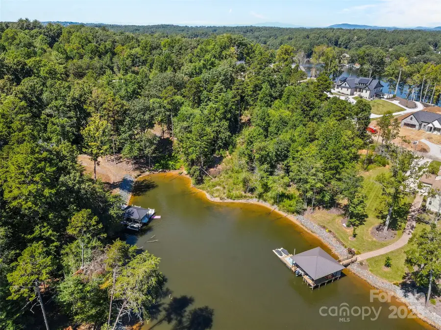 5743 Lake Pointe Drive, Granite Falls, NC 28630 - Image #3