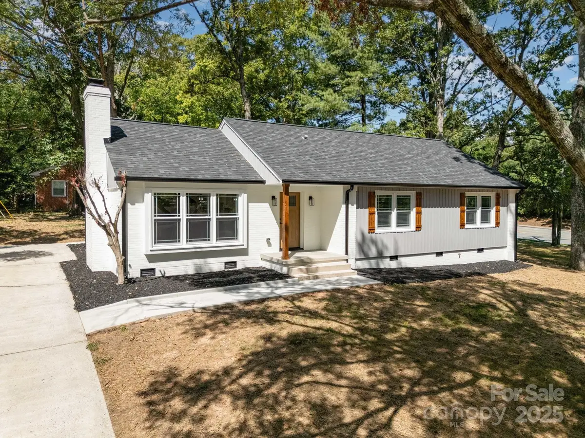 2200 Hathaway Drive, Greensboro, NC 27408 - Image #1