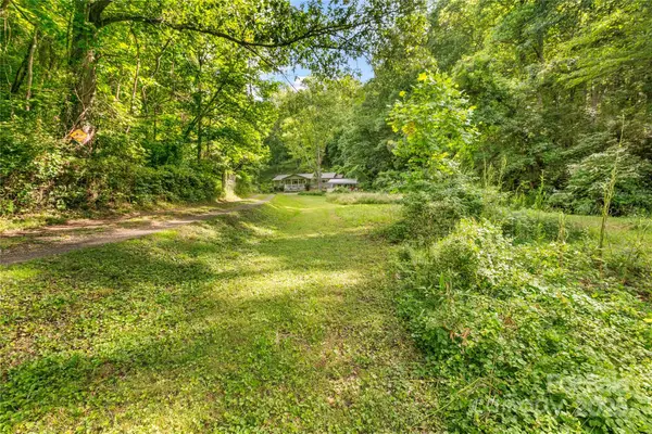 155 Old Starnes Cove Road, Asheville, NC 28806