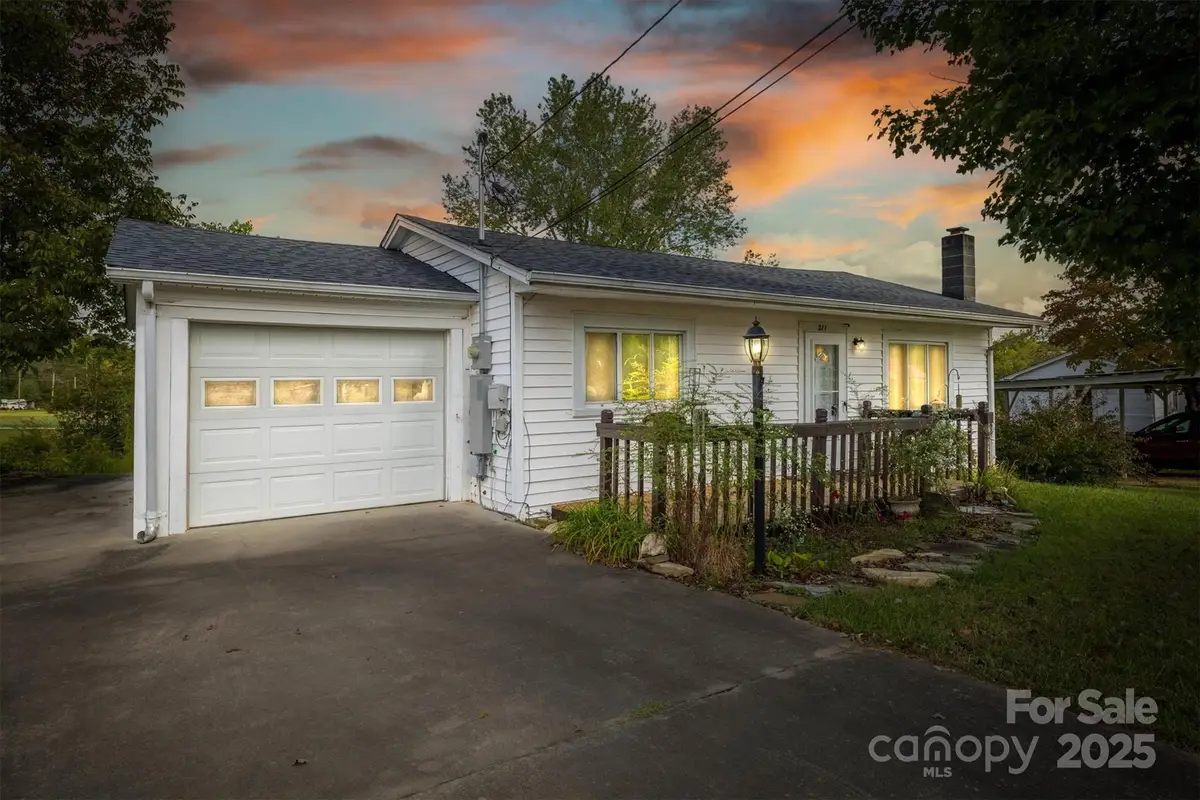 211 Hayes Avenue, Hudson, NC 28638 - Image #1