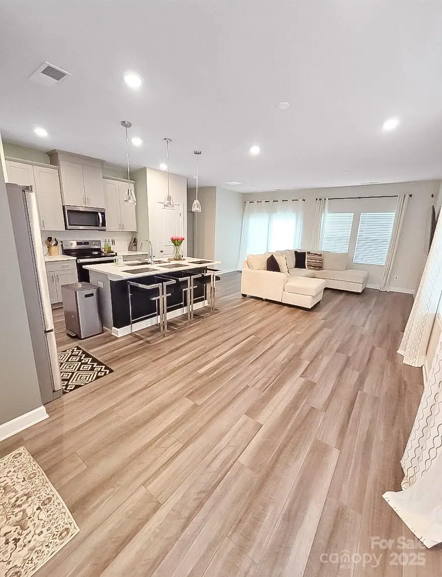 2312 Belterra Drive, Charlotte, NC 28216 - Image #2