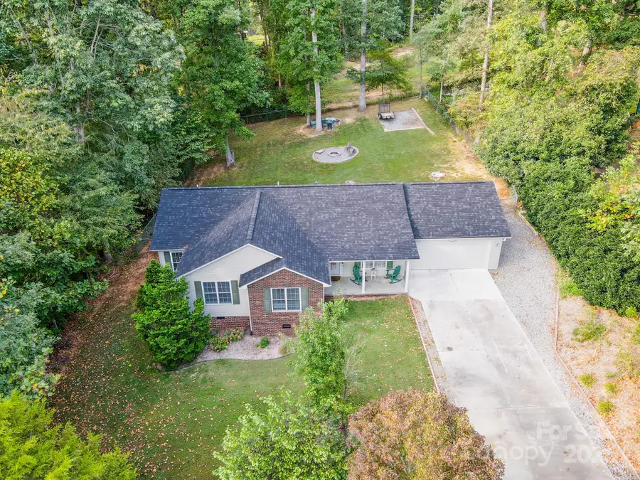 2714 Mauser Drive, Newton, NC 28658 - Image #2