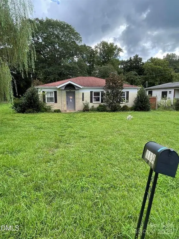 1124 Riverside Drive, Charlotte, NC 28214 - Image #1