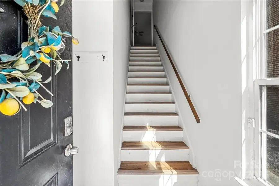 9401 S Vicksburg Park Court, Charlotte, NC 28210 - Image #2