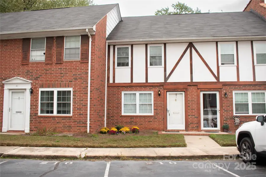 1300 Larchmont Place #210, Salisbury, NC 28144 - Image #2