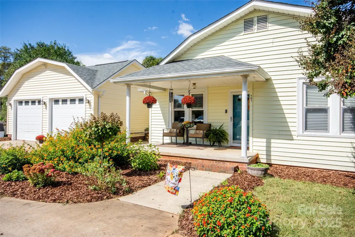 587 Jane Sowers Road, Statesville, NC 28625 - Image #1