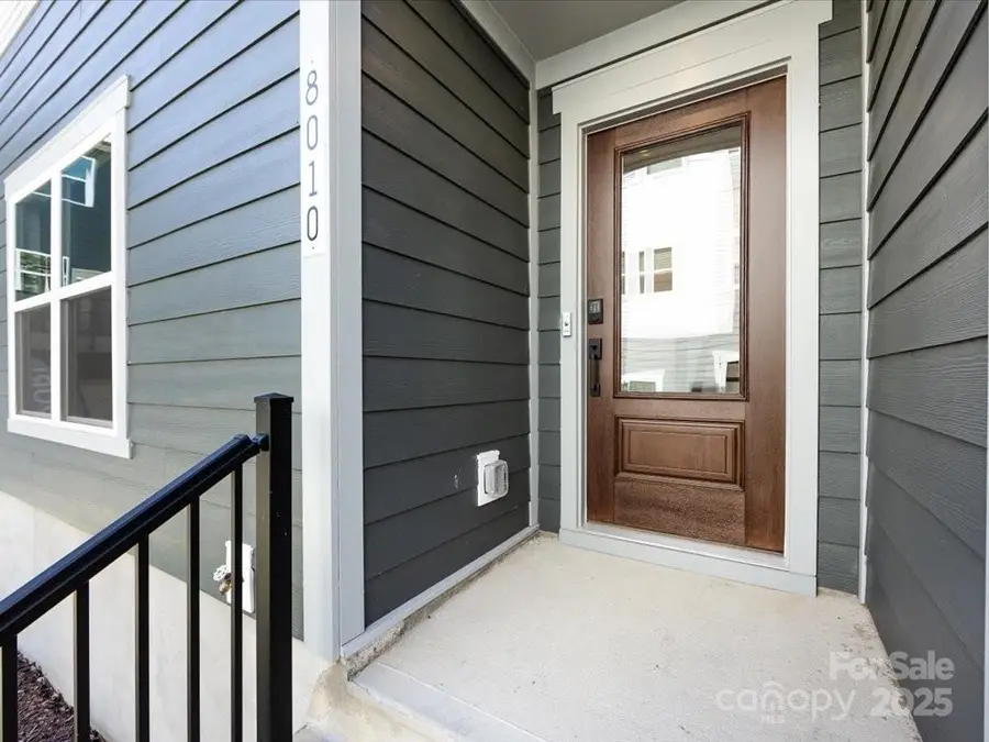 8010 Elevate Court, Charlotte, NC 28205 - Image #2