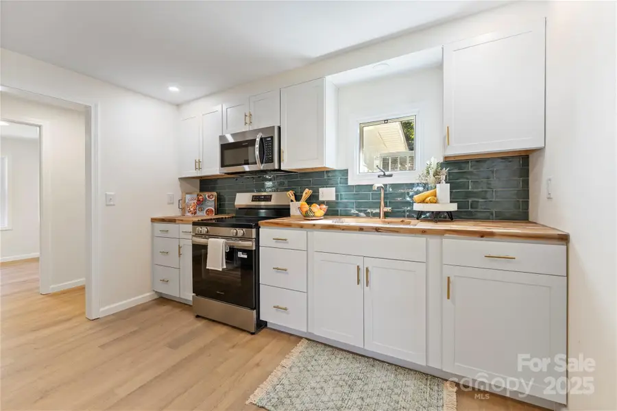 90 Camp Branch Road, Waynesville, NC 28786 - Image #3