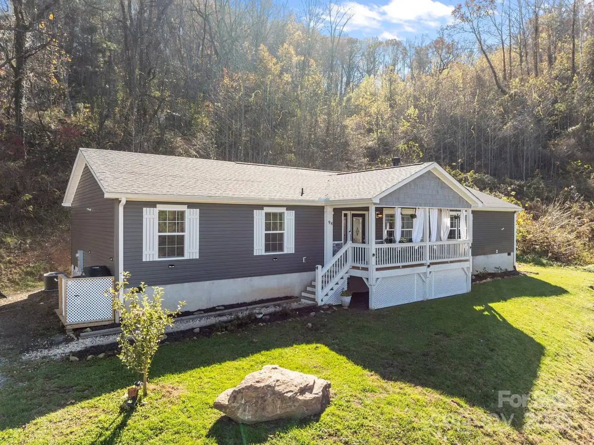 94 Leopard Drive, Waynesville, NC 28786 - Image #1