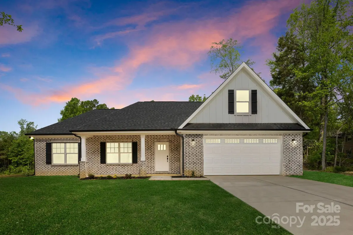 2464 Primm Road, Charlotte, NC 28216 - Image #1
